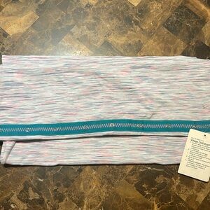 Ivivva Village Chill Scarf❤️❤️